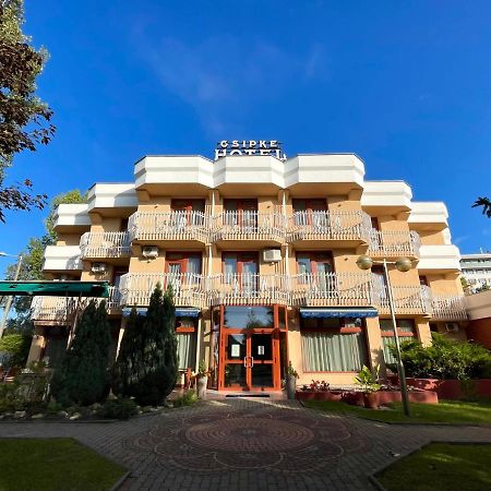 Csipke Hotel Kiskunhalas Extérieur photo
